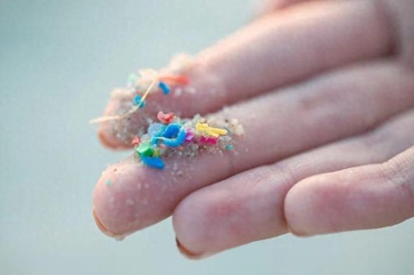 配资行业资讯 人类生殖液中发现微塑料 微小颗粒侵入核心地带